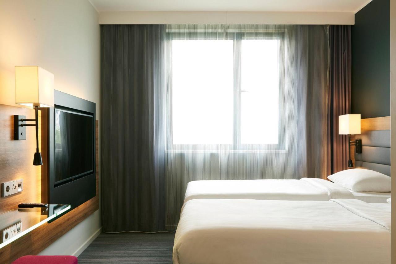 Moxy Twin Sleeper, Guest room, 2 Twin/Single Bed(s),1395471833:JPEG